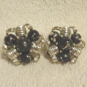 *Black Speckle Bead Silver-tone Cora Clip Earrings